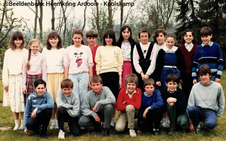 AK273