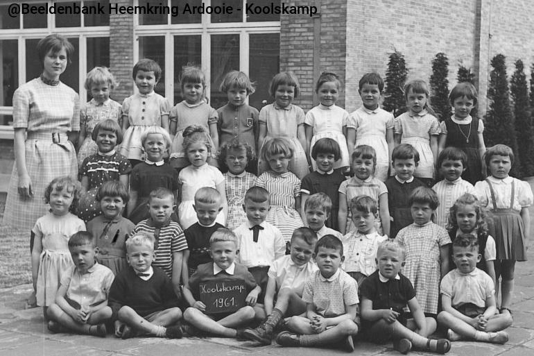 Koolskamp_meisjesschool_1961.jpg KK044