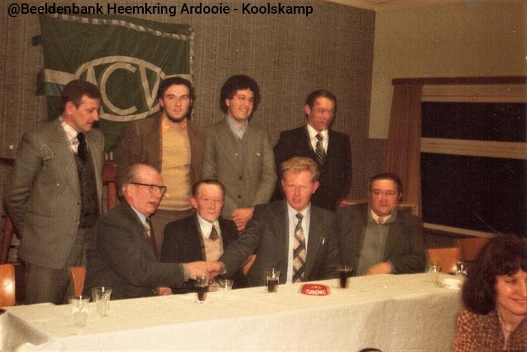 koolskamp-ACV-bestuursplozg-voorzitterswissel-1979.jpg KG198
