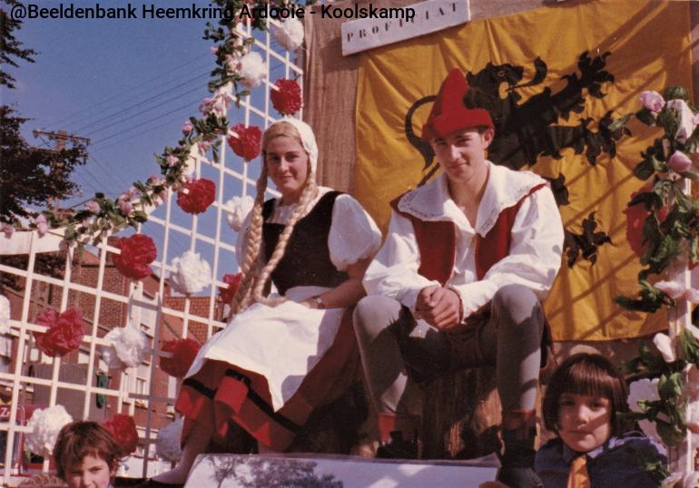 27-chiro-stoet%20inhuldiging%20burgemeester%20leon%20maeseele-12091971.jpg 3AC038