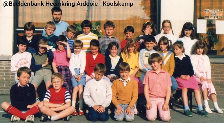 AK305