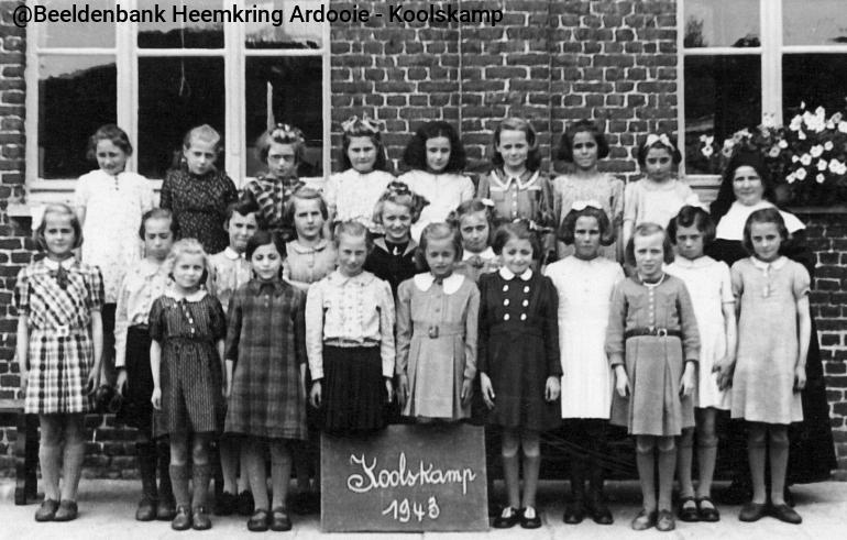 koolskamp-1943-meisjesschool.jpg KK057